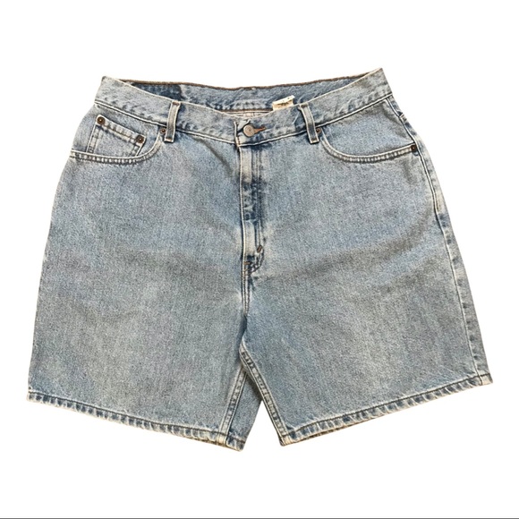 Levi's Pants - Vintage Levi’s denim shorts, mom style, high-waist